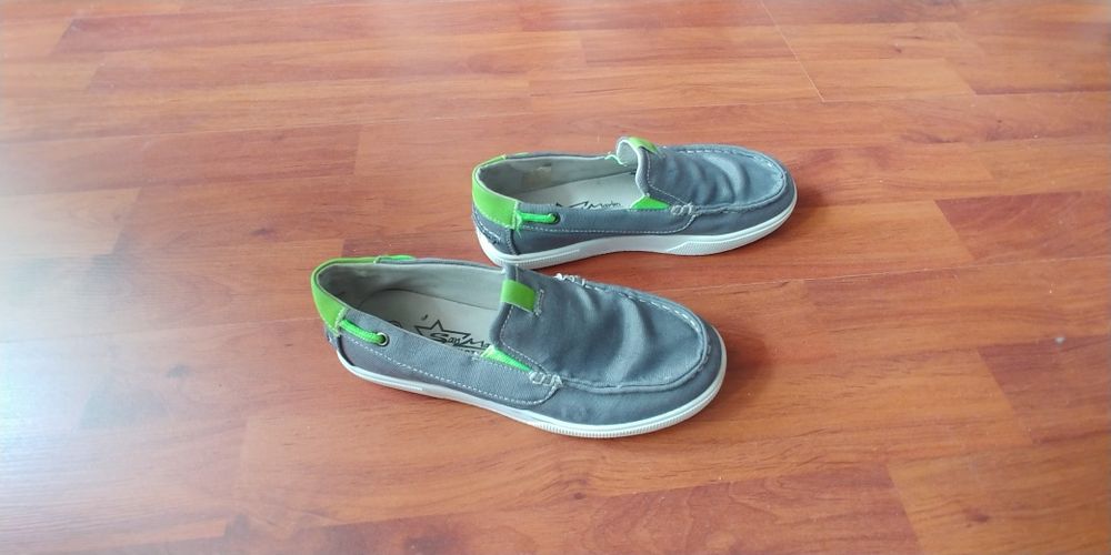 Продам мокасины для мальчика