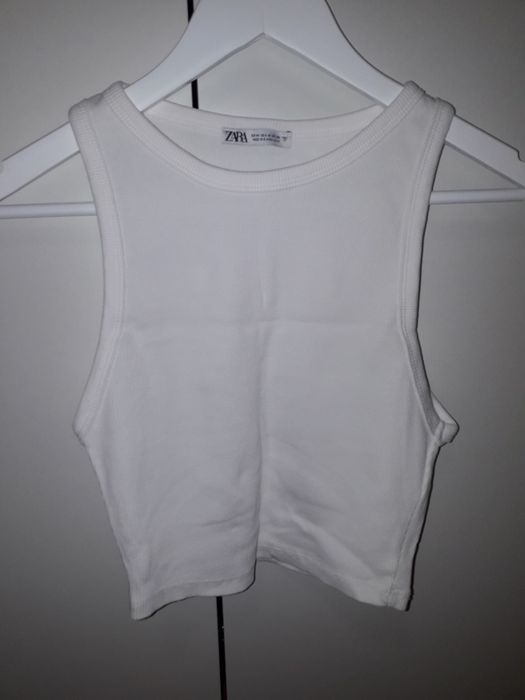 Тениски и топово Зара