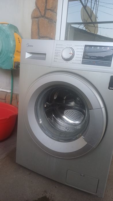 Стиральная машина б/у Midea