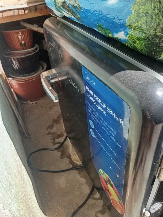 холодильник-мини бар