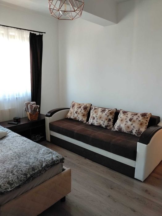 Închiriez apartament pe perioada Untold