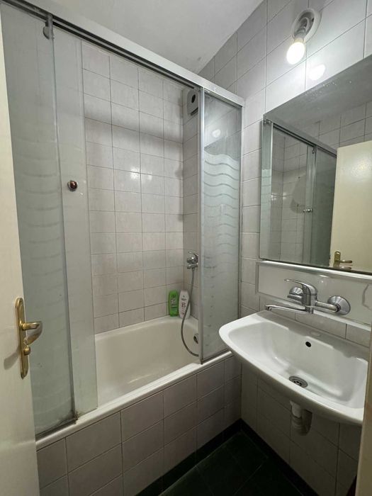 Продава се Тристаен апартамент в Бургас, Възраждане - 101 кв.м за 2278 €/кв.м - Снимка #13