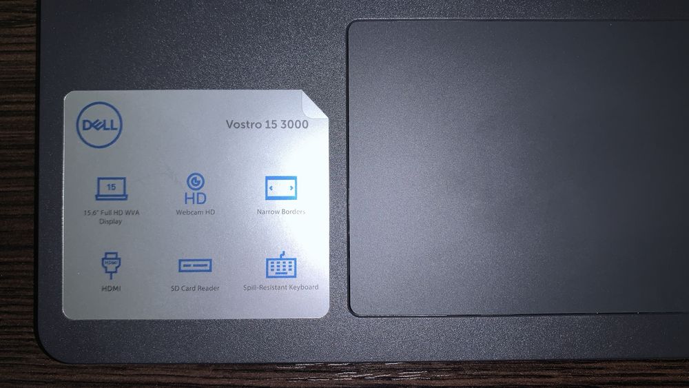 Laptop Dell Vostro 15 3000 8GB RAM