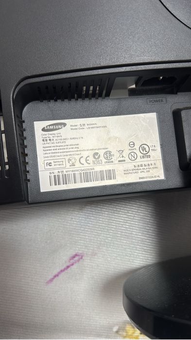 Продам монитор самсунг с кабелем
