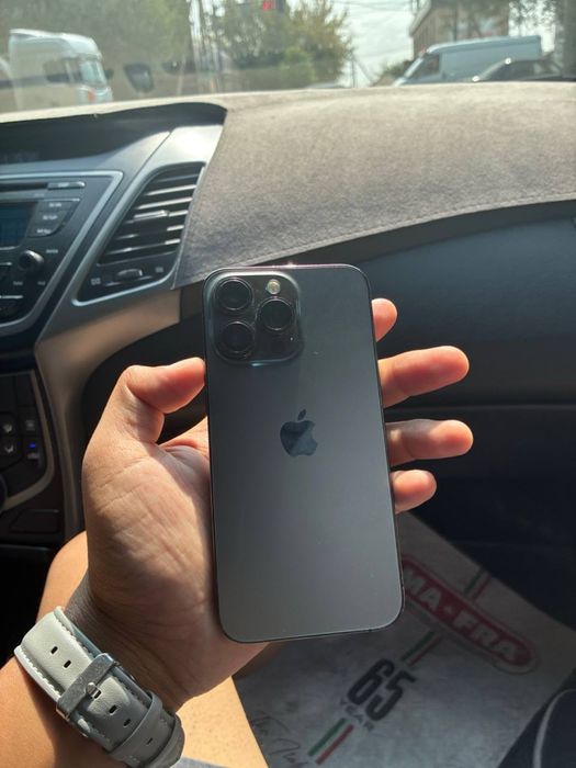 Iphone 13 pro , Airpods max + galaxy watch 4