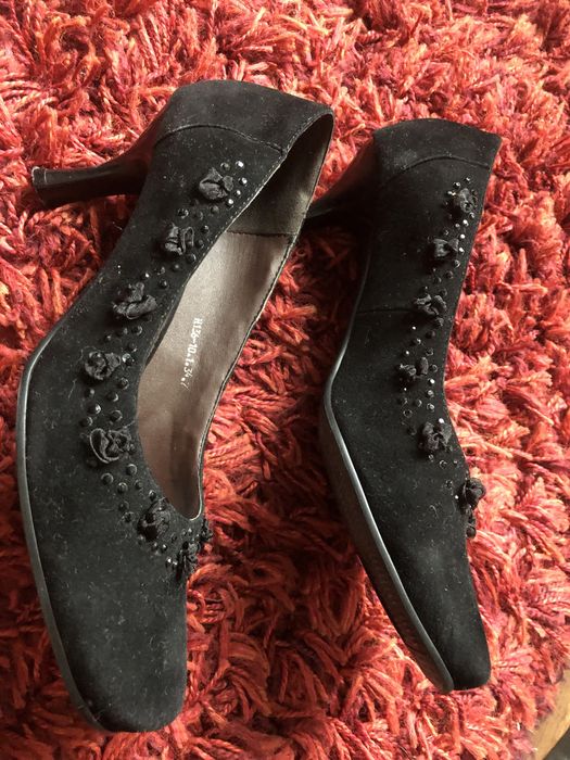 Дамски боти и обувки