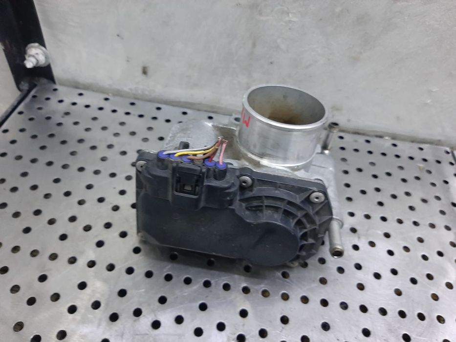 clapeta acceleratie  2.0 d rf7j mazda 6  rf7j136b0d