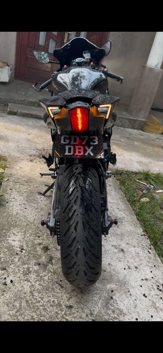 Yamaha R7 2024.