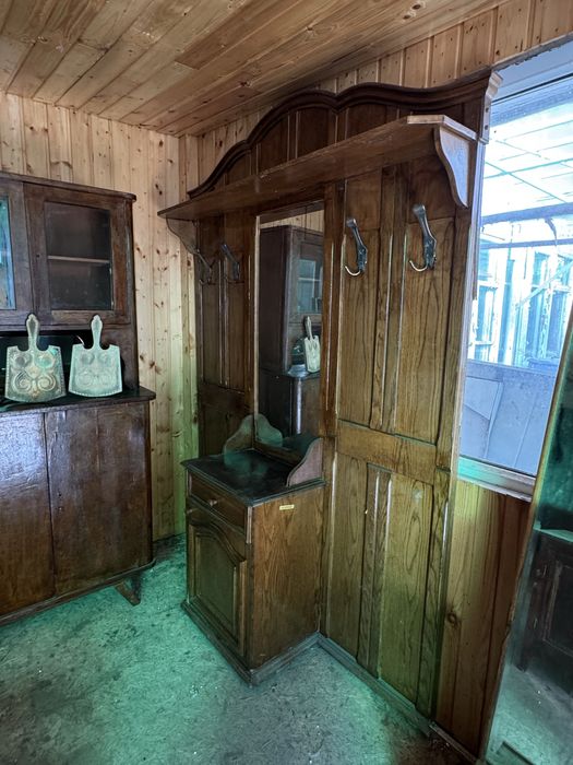 Продам прихожую антиквариат