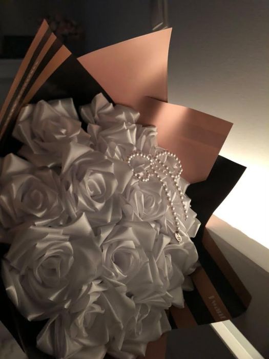 Buchet 15 trandafiri satin