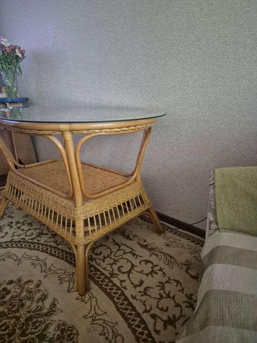 Продам Ротанговый Стол