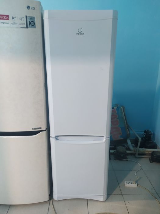 Продам холодильник