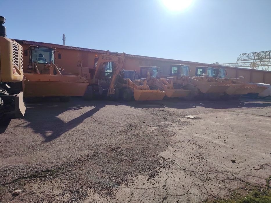 Фронтальный погрузчик 1,5куб XGMA946