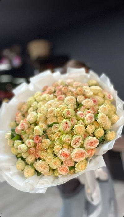 Цветы букеты розы доставка