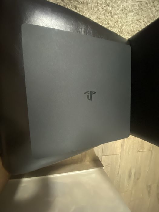 Vand Ps4 slim 500 GB