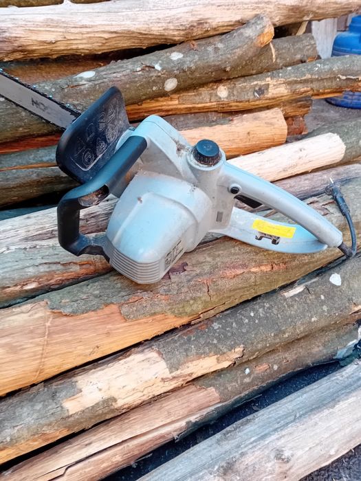 Vând drujbă electrică