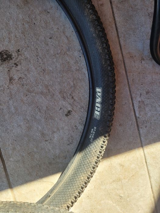 Vând cauciucuri MAXXIS PACE