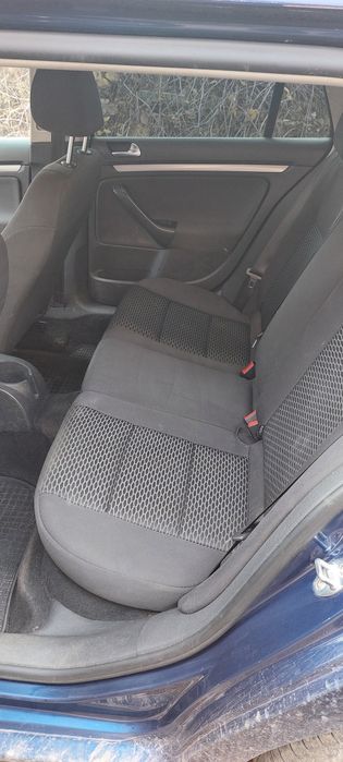 Volkswagen Golf 6 2011 1.6 tdi 105 cp euro 5