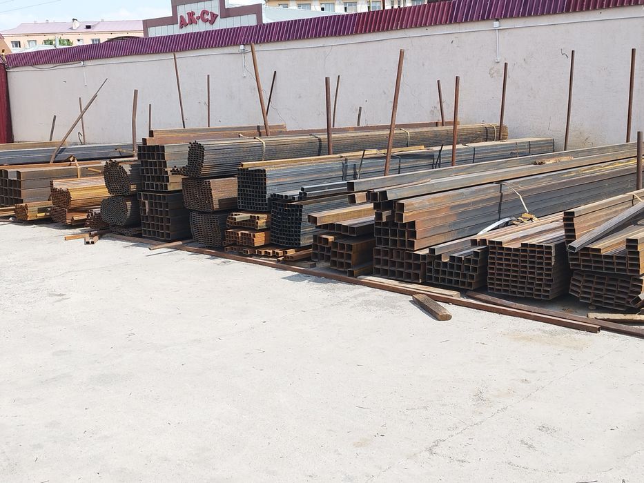 Труба угольник арматура