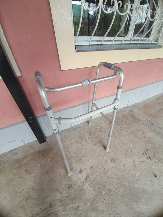 Ходунки для взрослых