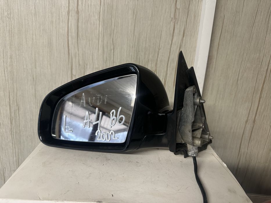 Огледало ляво за Ауди А4 B6! .5 пина