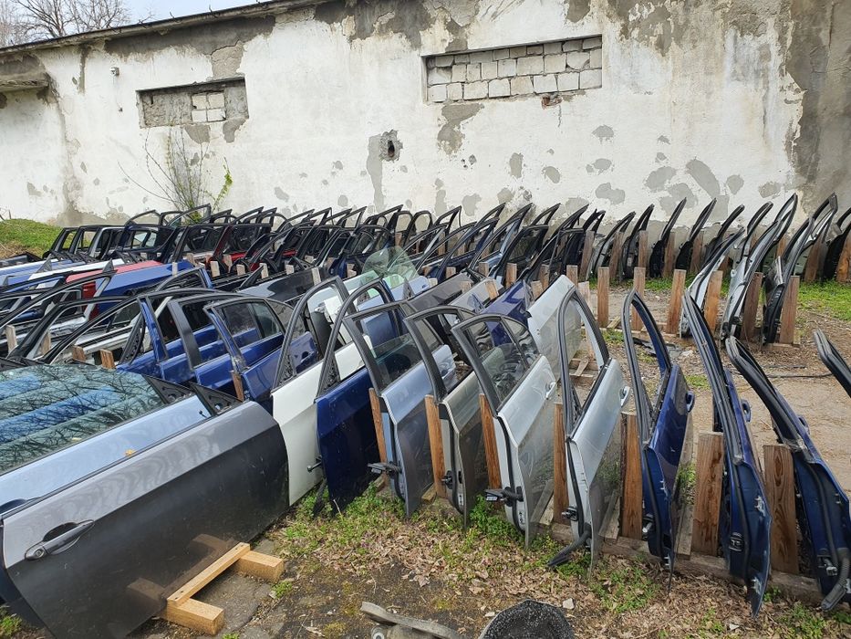 Usa uși portiera stânga dreapta fata spate bmw e90 e91 e87 e92 e93 e82