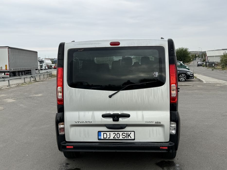 Opel vivaro 8+1 Locuri