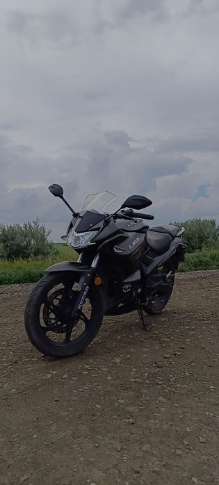 Мотоцикл LIFAN KPR200