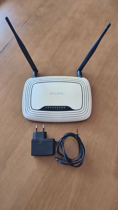 Безжичен рутер N 300Mbps TP-LINK TL-WR841ND