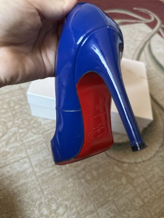 Туфли Christian Louboutin