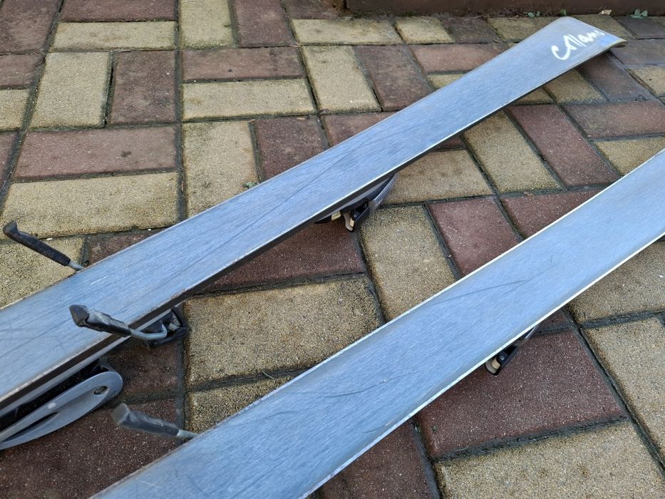 Schiuri cu legături 150 cm