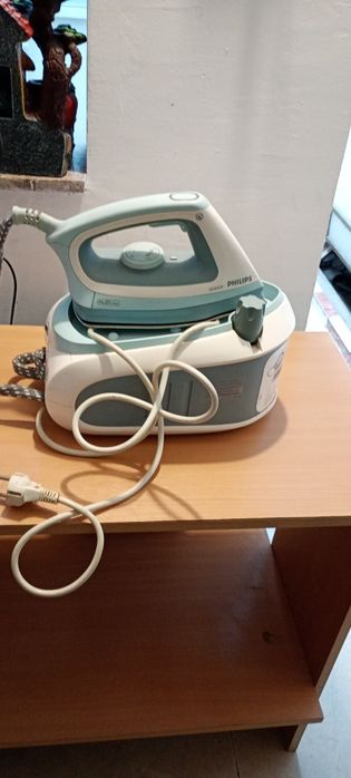 Statie de calcat Philips GC6420