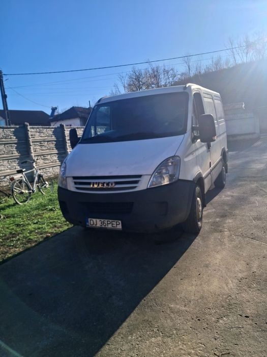 Dubă Iveco din 2009,motor de2,3