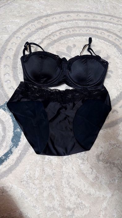 Продам комплект белья рр L новое