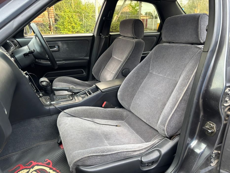 Салон skyline r33