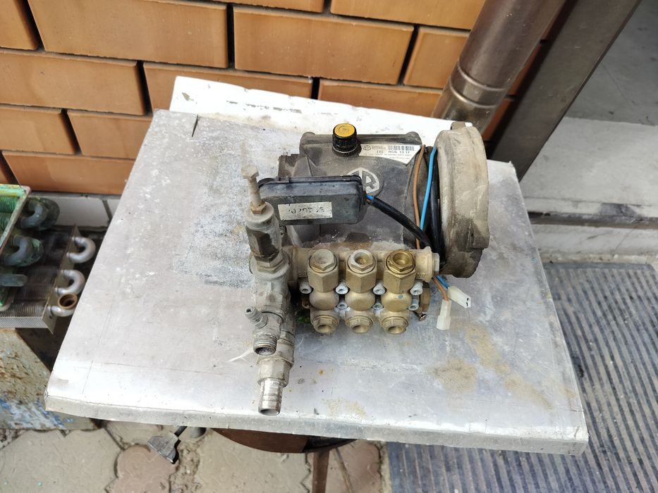 Продам насос высокого давления