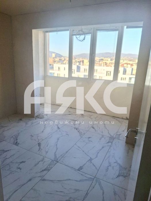 Тристаен апартамент в кв. Овча купел до МЕТРОСТАНЦИЯ