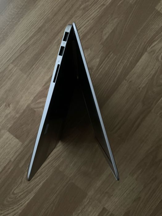 Laptop Asus Slim intel core m3,Display 14 inch,8gb ram,ssd 130gb m cu