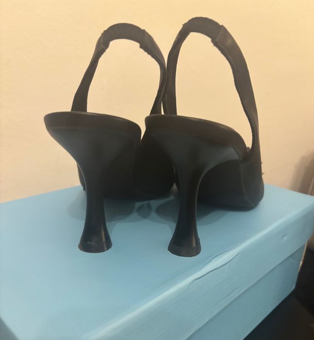 Pantofi stiletto negri