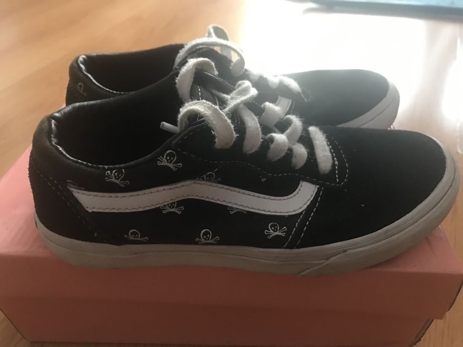Pantofi School Collection si  Vans piele, marime 33