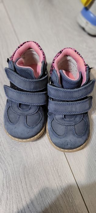 Ботинки кожаные 22 демисезон