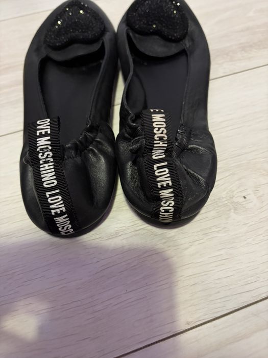 Дамски черни пантофки Moshino