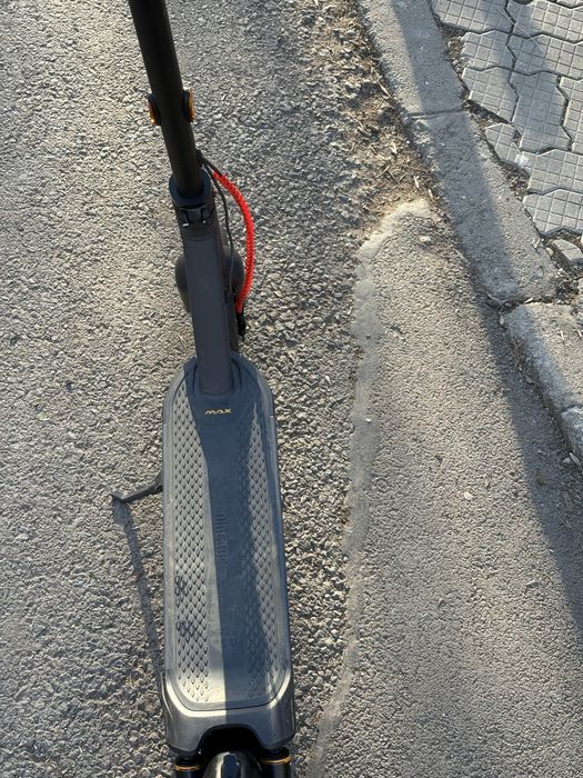 Trotineta electrica ninebot max g2