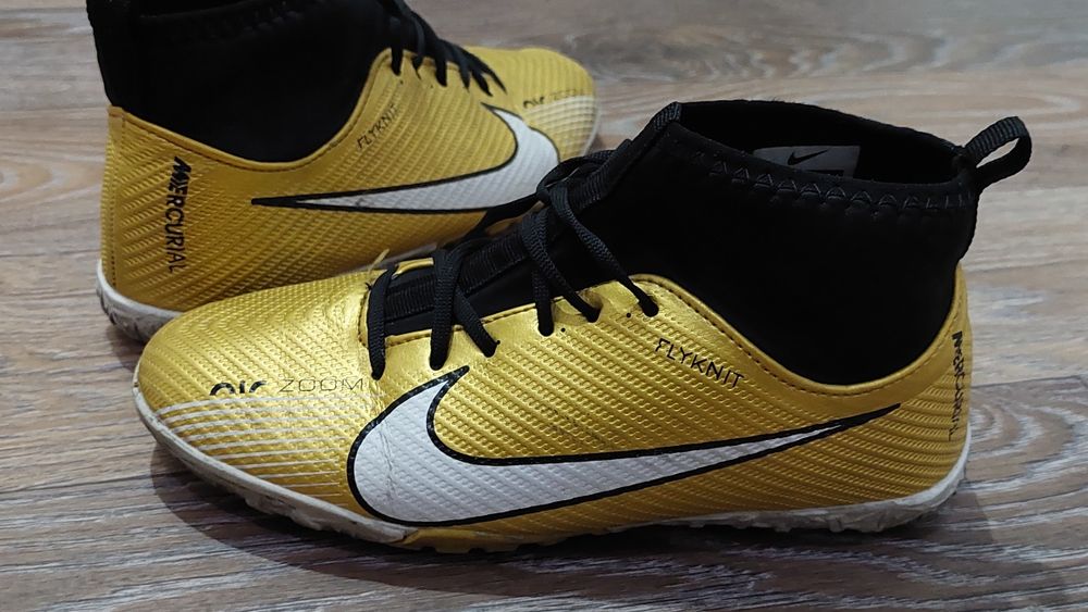 Футбольные сороконожки