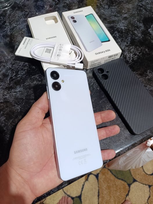 Самсунг а06   4/64гб