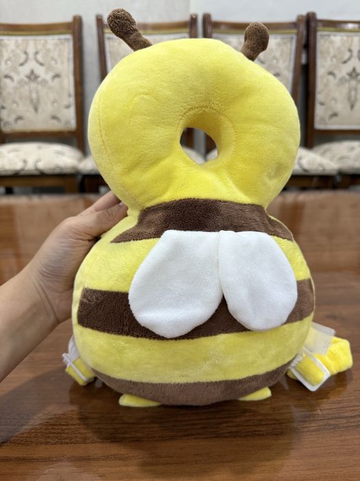 Противоударная подушка желтый