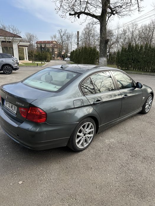 BMW seria 3 E90 LCi 2010 2.0d xdrive 177CP Automat Euro 5