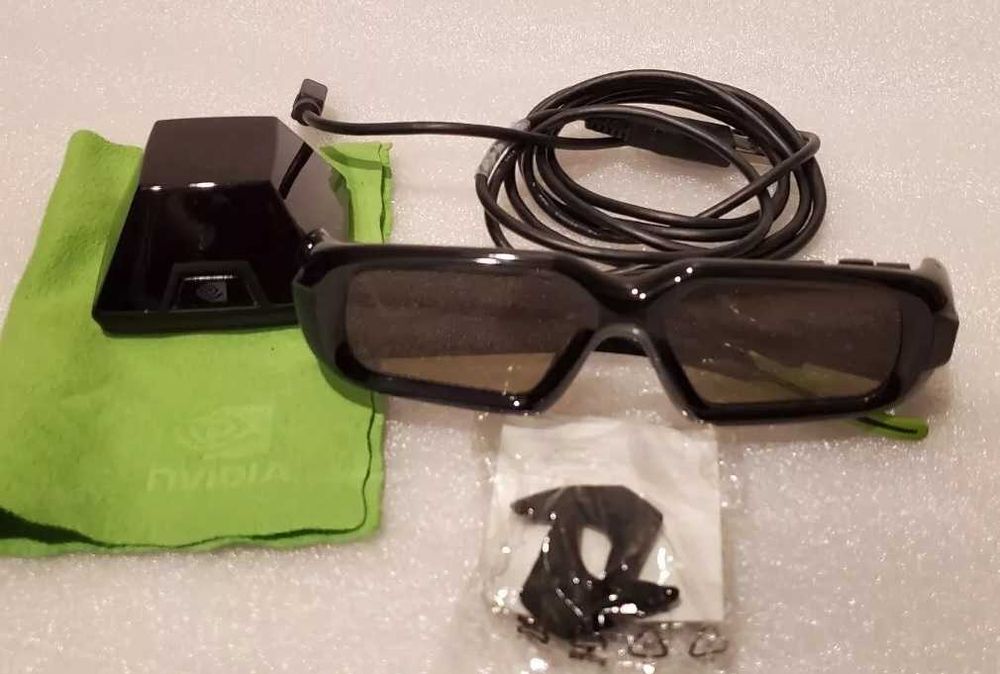3D-очки NVIDIA GeForce 3D Vision Kit с трансмиттером
