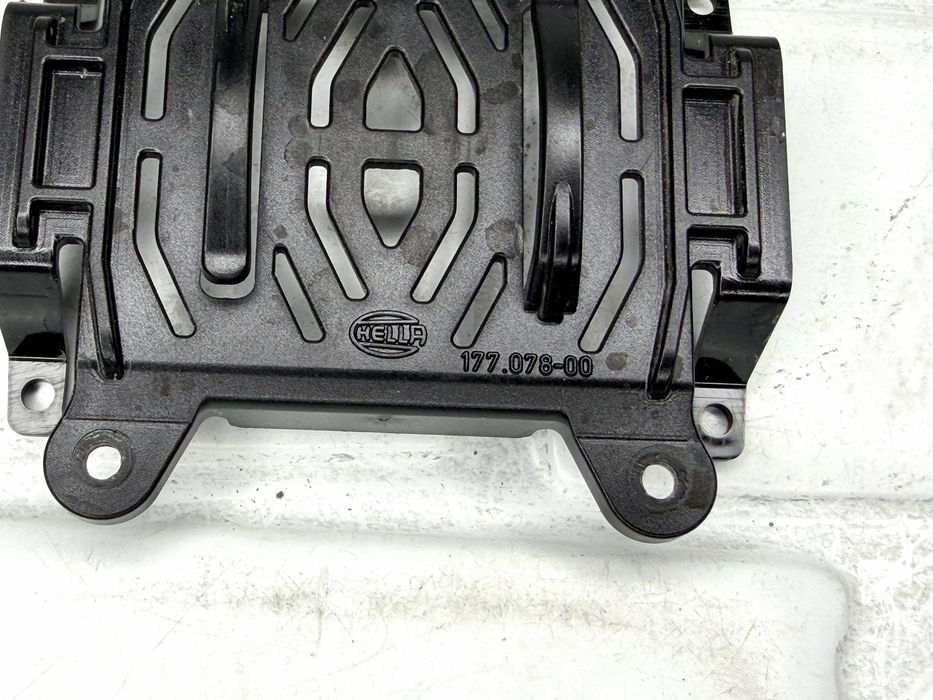 Капак фар AUDI A6 A7 4G 177078-00