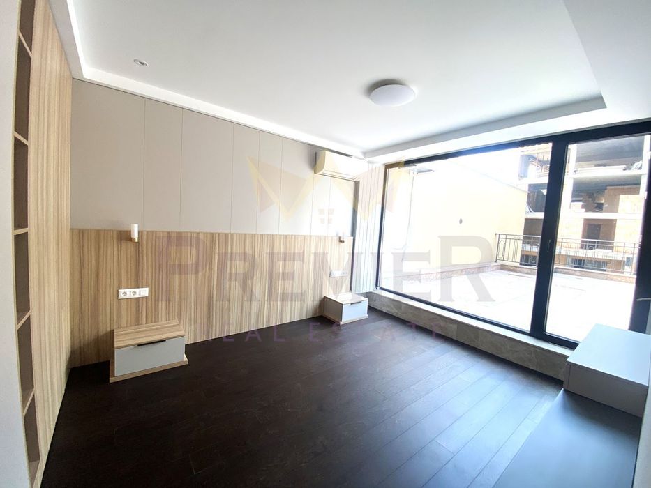 Продава се Тристаен апартамент в София, Център - 186 кв.м за 2689 €/кв.м - Снимка #4